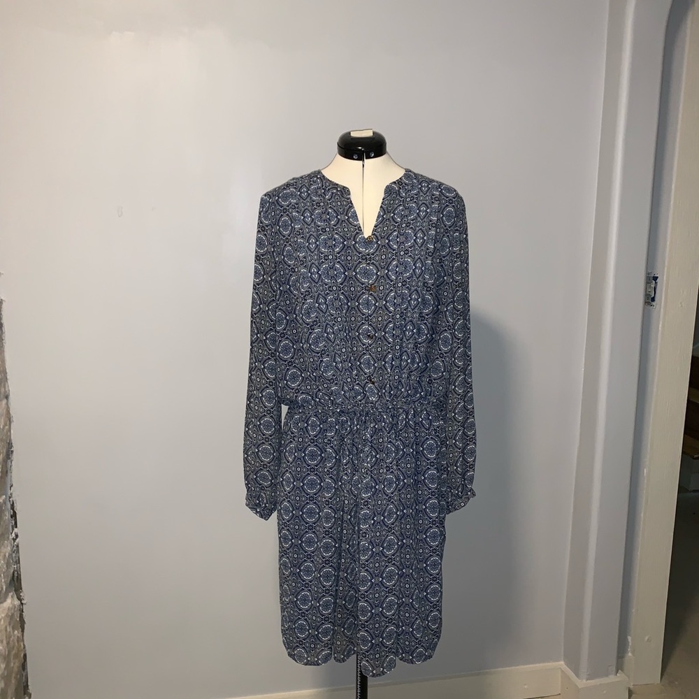 C. Wonder pleat front, tie belt, paisley dress, 12